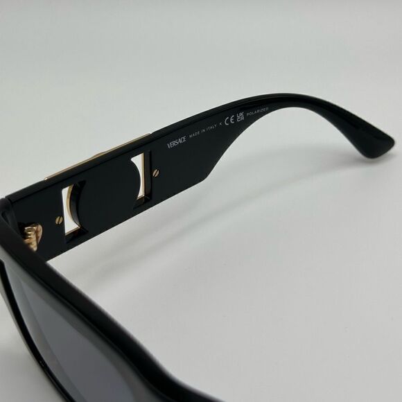 BRAND NEW VERSACE VE4416U GB1/81 Black/Polarized Dark Grey Unisex Sunglasses main image 4